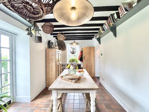 Photo 15- click for photo gallery